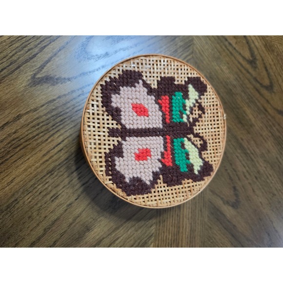 Unbranded Other - Vintage Woven Bamboo Trinket Box Butterfly Embroidery Round Basket Made in China